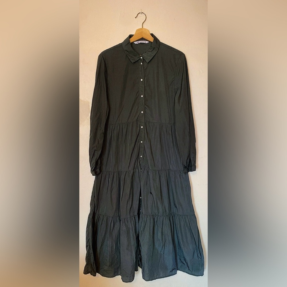 Elegant Dark Green Button-Up Dress